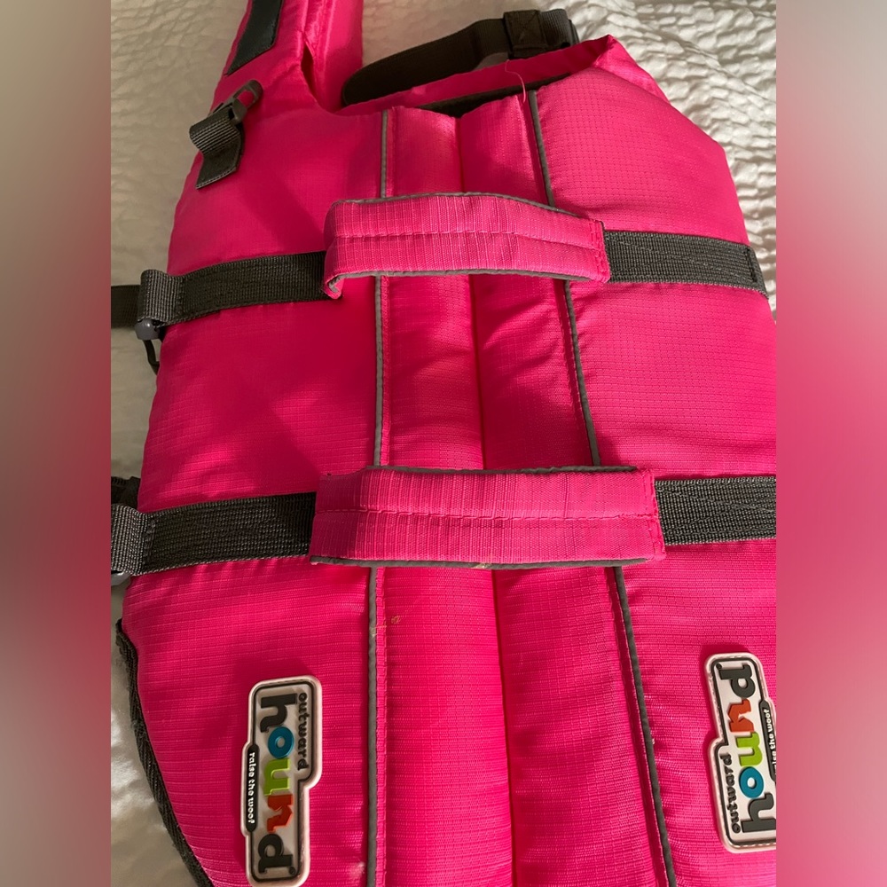 DOG swimming life JACKET -medium! Ore owned. Fits a 12-25 pound dog hot pink! - Picture 4 of 16